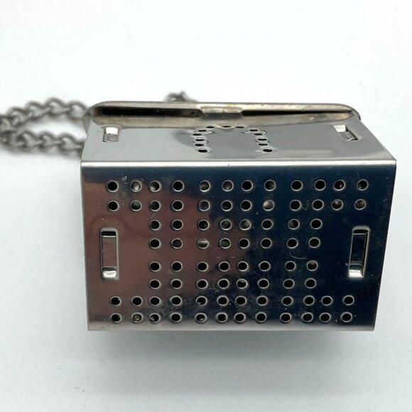 World Market Stainless Steel Tea Infuser for Loose Tea w/Drip Tray NIP - Picture 4 of 6